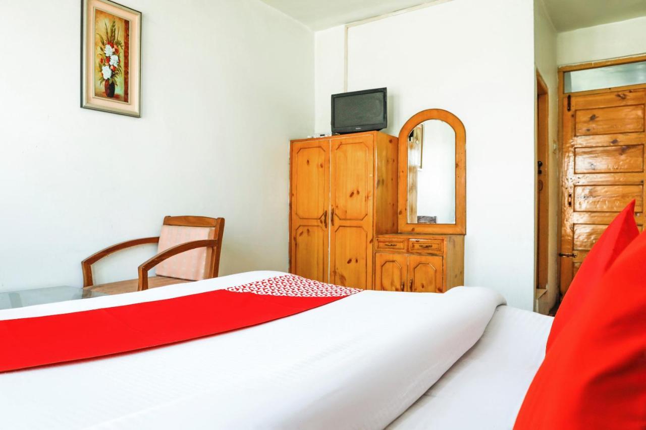 Oyo 72225 Hotel Dilshan Сринагар Экстерьер фото