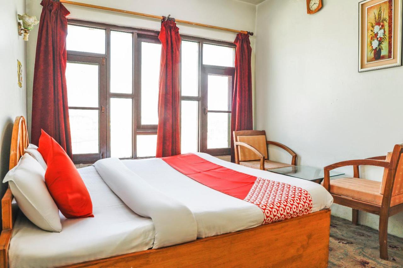 Oyo 72225 Hotel Dilshan Сринагар Экстерьер фото