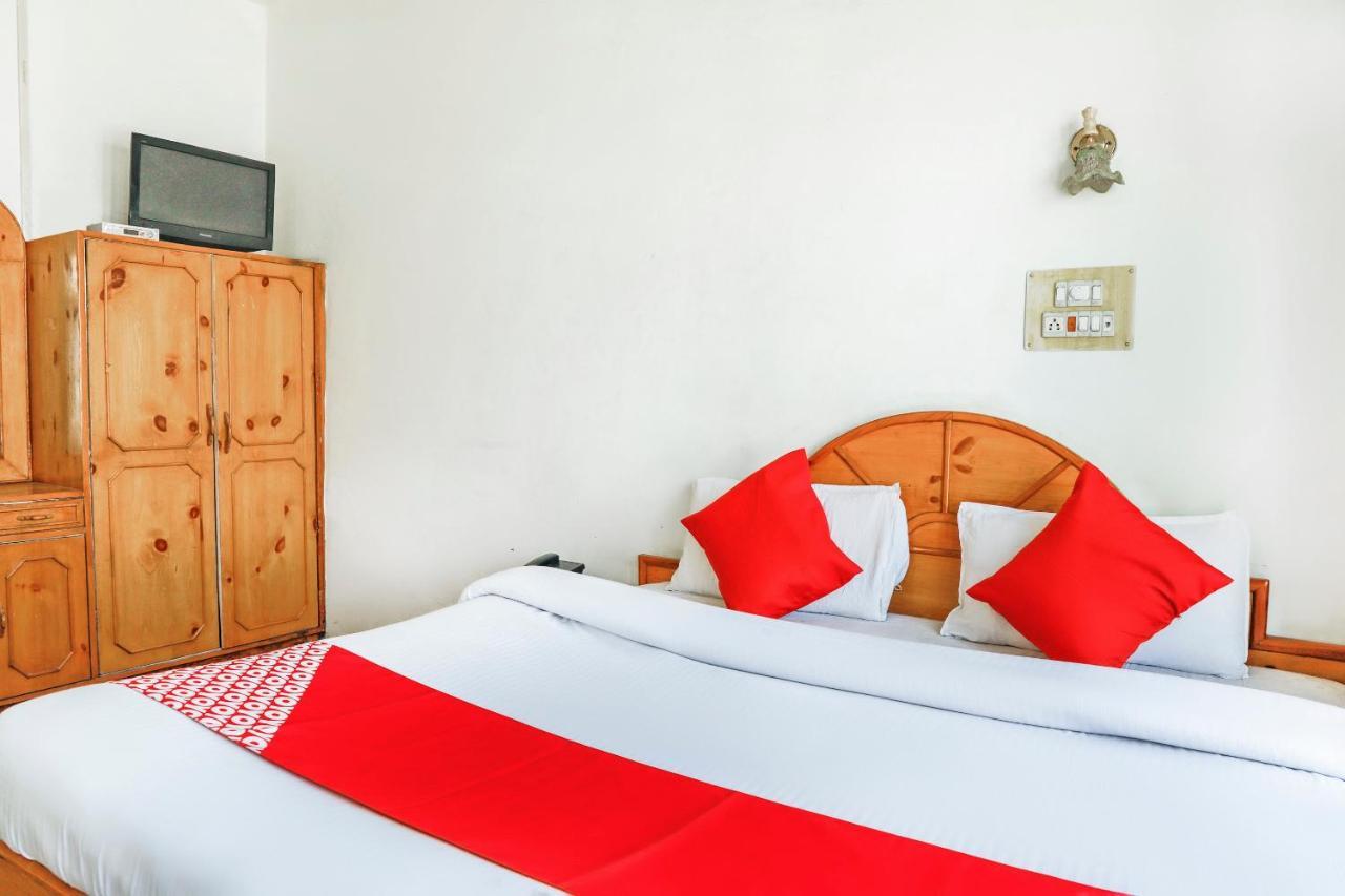Oyo 72225 Hotel Dilshan Сринагар Экстерьер фото