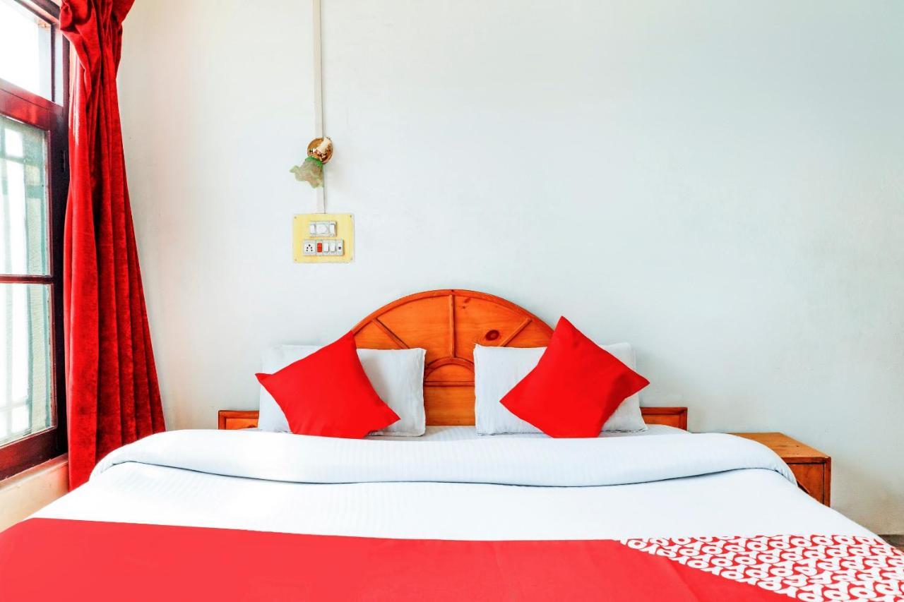 Oyo 72225 Hotel Dilshan Сринагар Экстерьер фото